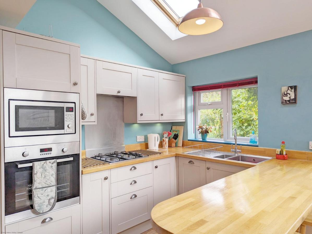 Thorney Road Villa Emsworth Exterior photo